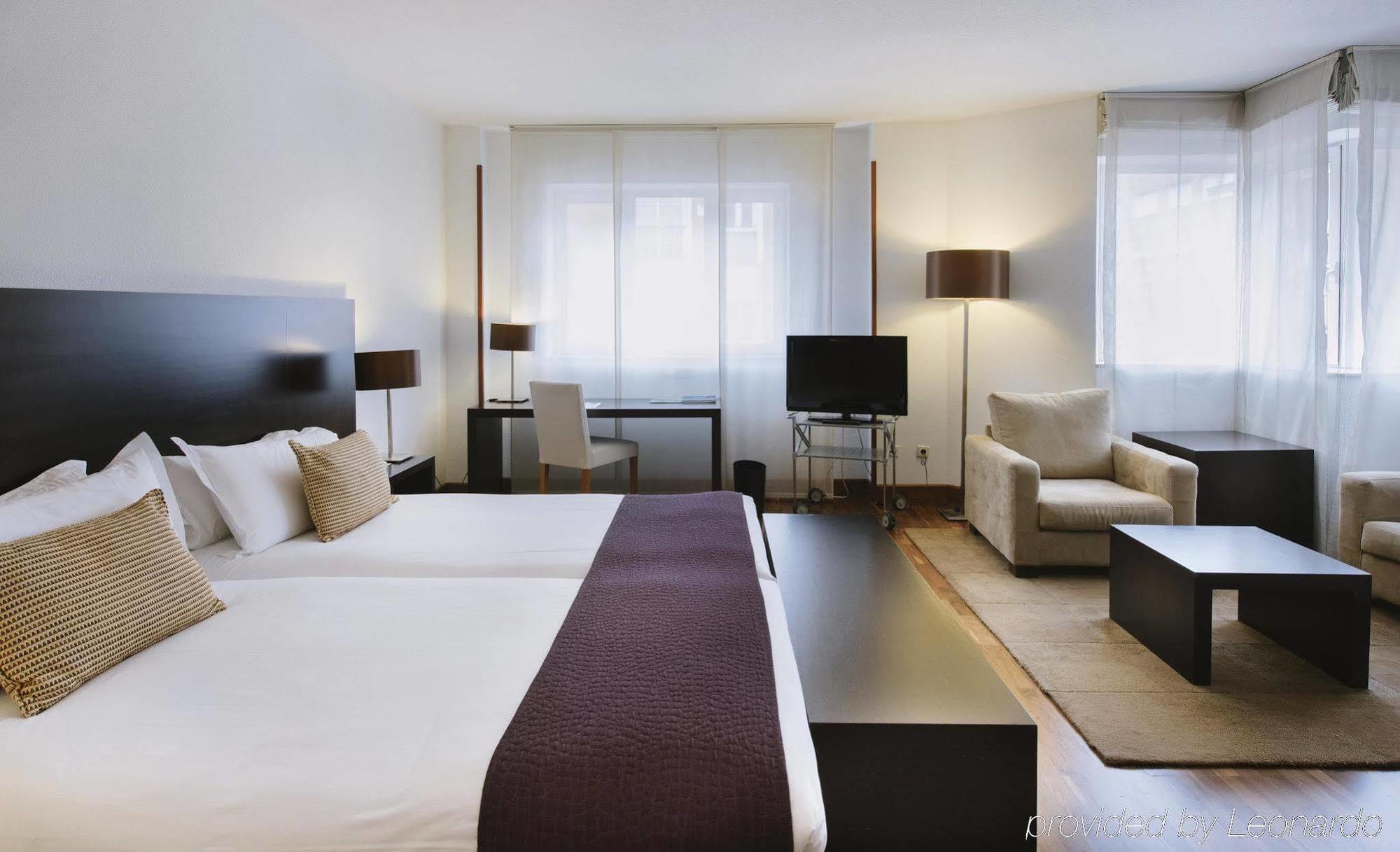 Rafaelhoteles Atocha Madrid Exterior foto
